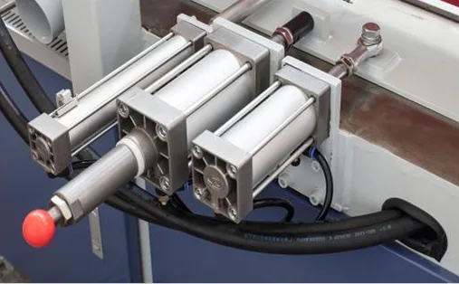 Automatic belt conveyor